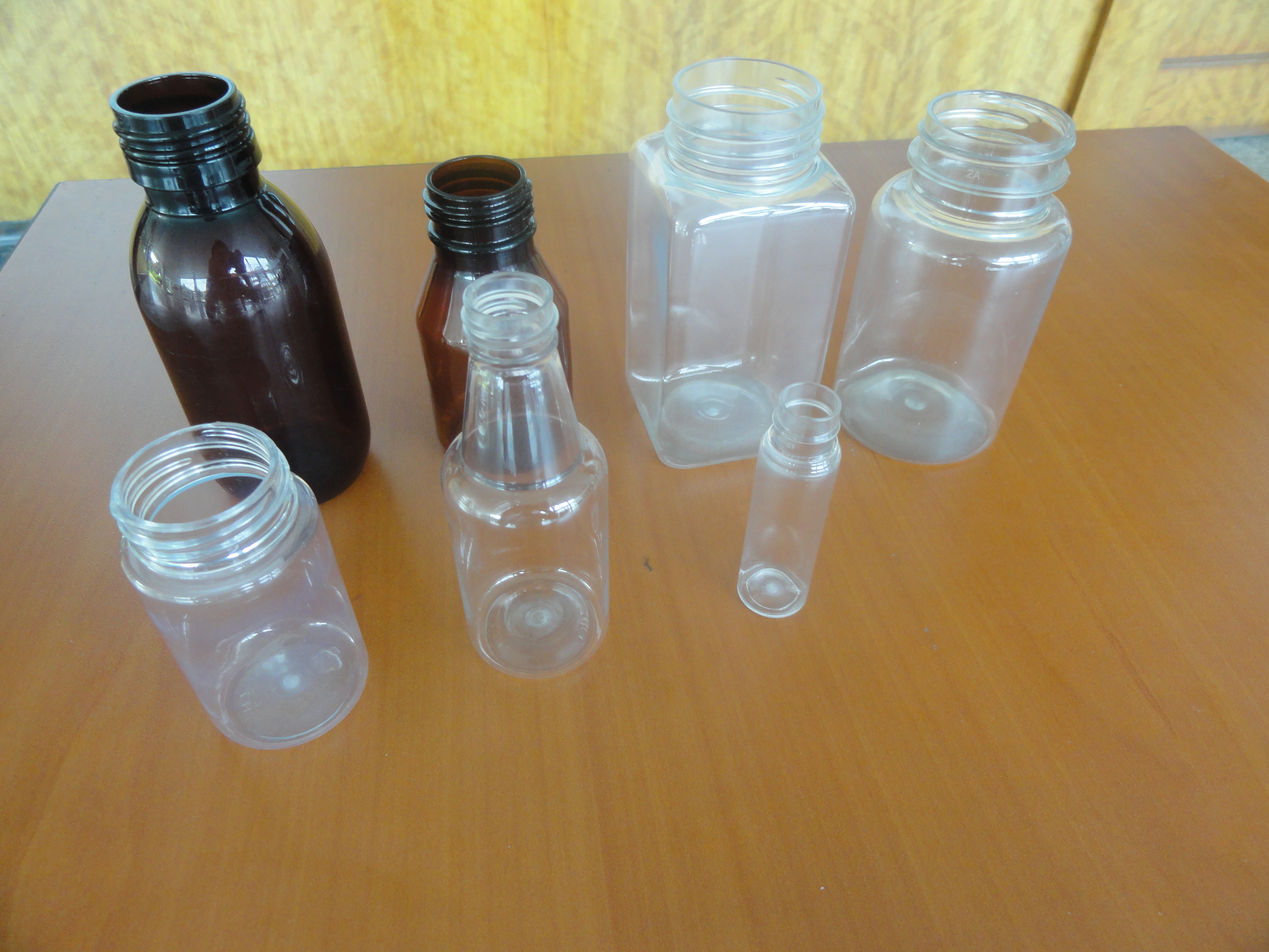 单级小型 100 毫升药品容器 ISBM 机