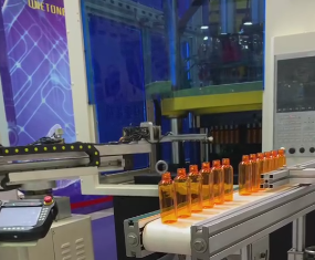 Machine de soufflage enti&egrave;rement automatique en une &eacute;tape pour bocaux en plastique 