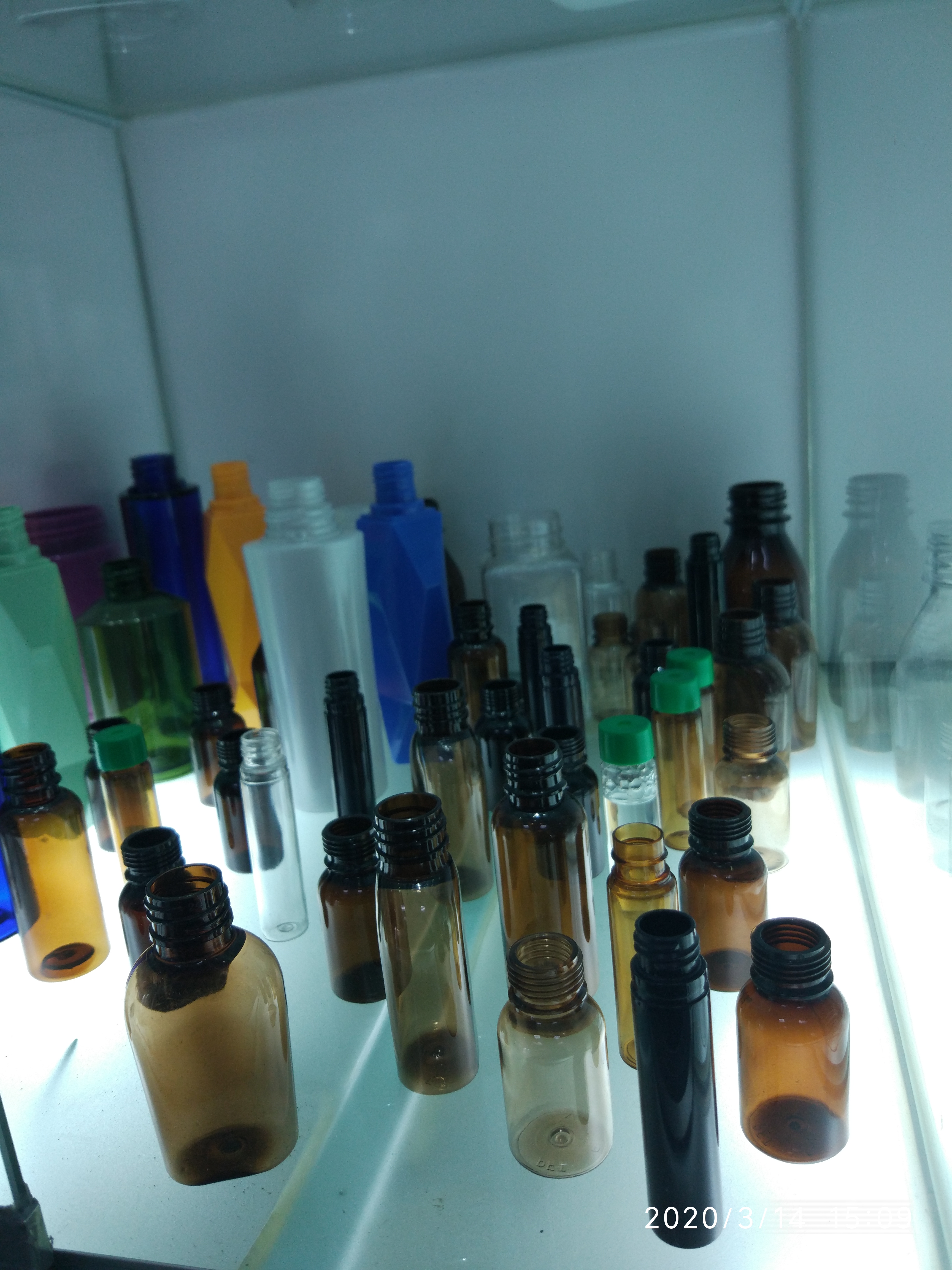 Peque&ntilde;a m&aacute;quina farmac&eacute;utica ISBM del envase de 100 ml de la sola etapa