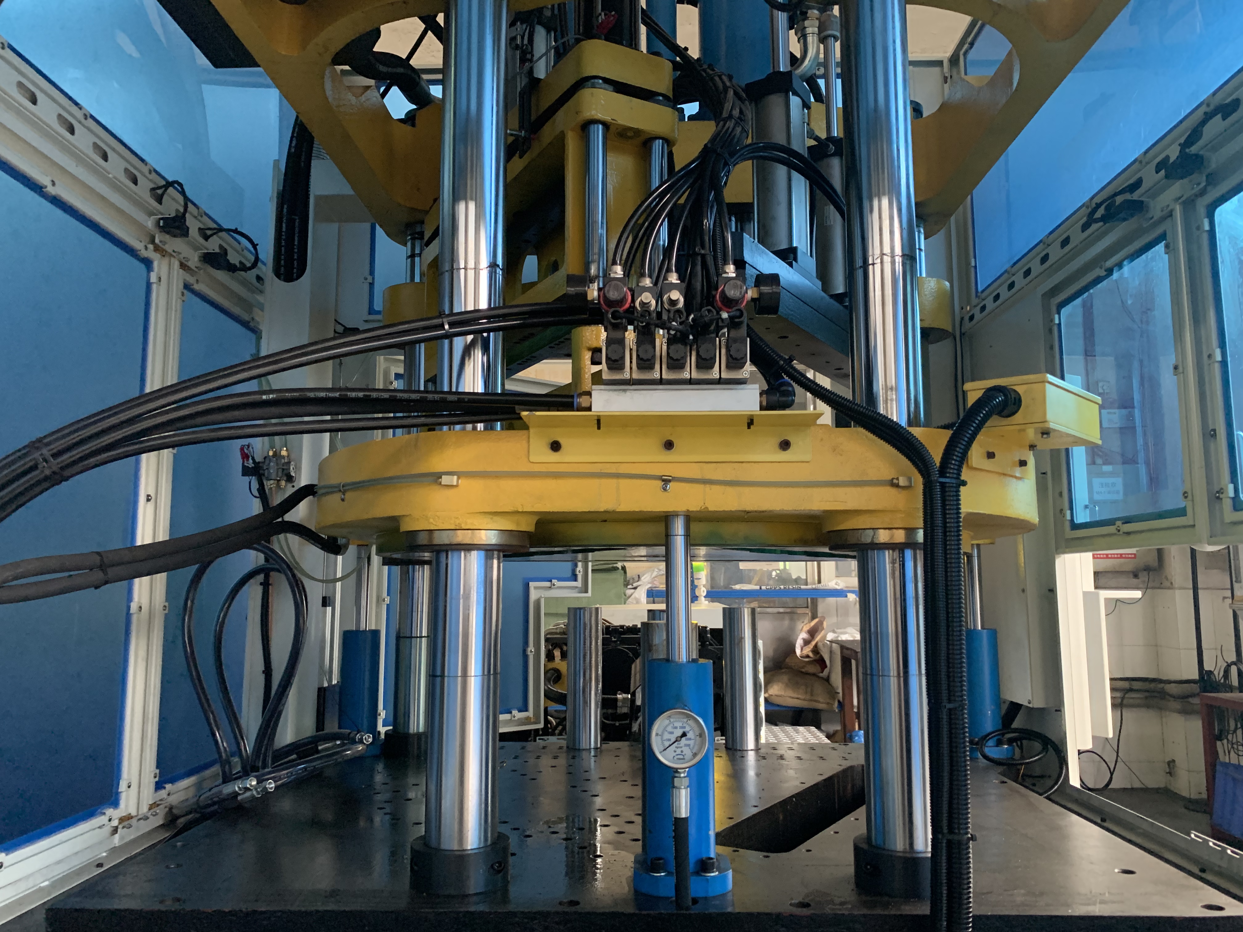 工厂供应一步 60 毫升药品容器 ISBM 机