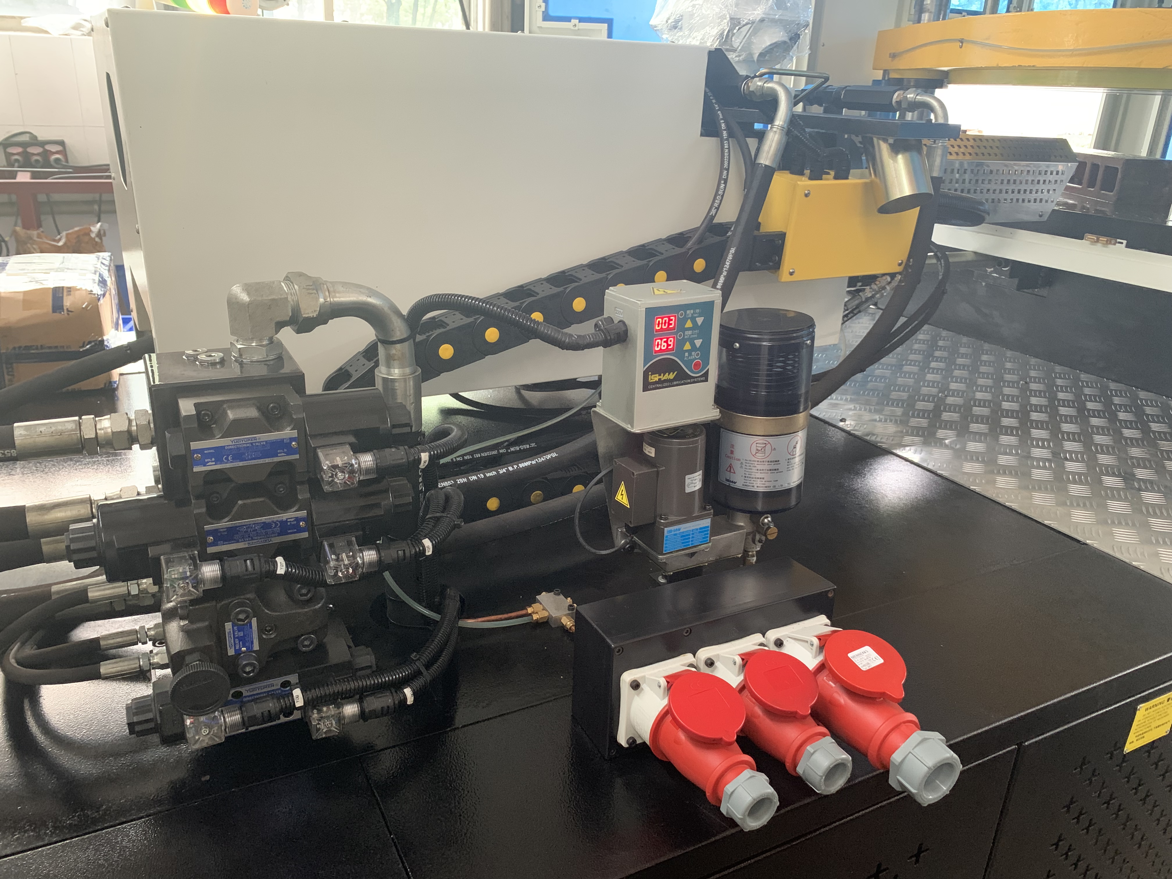 工厂供应一步 60 毫升药品容器 ISBM 机